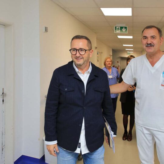 Po Oddeleniach Nemocnice Návšteva II. Internej Kliniky (12)