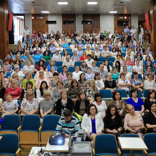 Oslava Medzinárodného dňa sestier vo FNsP Nové Zámky odborný seminár i poďakovanie