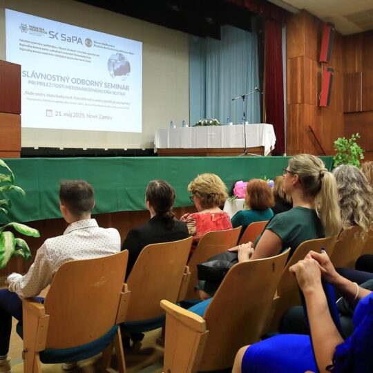 Oslava Medzinárodného dňa sestier vo FNsP Nové Zámky odborný seminár i poďakovanie