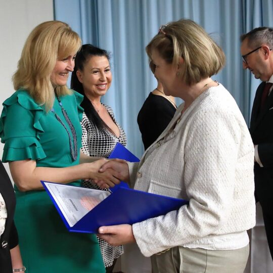 Oslava Medzinárodného dňa sestier vo FNsP Nové Zámky odborný seminár i poďakovanie
