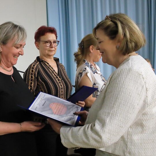 Oslava Medzinárodného dňa sestier vo FNsP Nové Zámky odborný seminár i poďakovanie