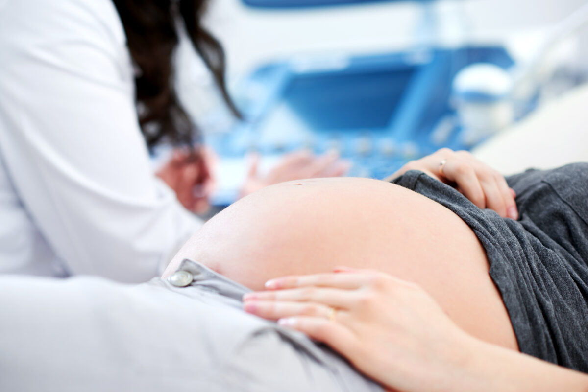 doctor-performing-ultrasound-scanning-her-pregnant-patient-1200x801.jpg
