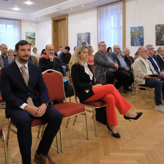 Článok fnspnz - 19. ročník Novozámockých dní anestéziológie a intenzívnej medicíny v Mojmirovciach