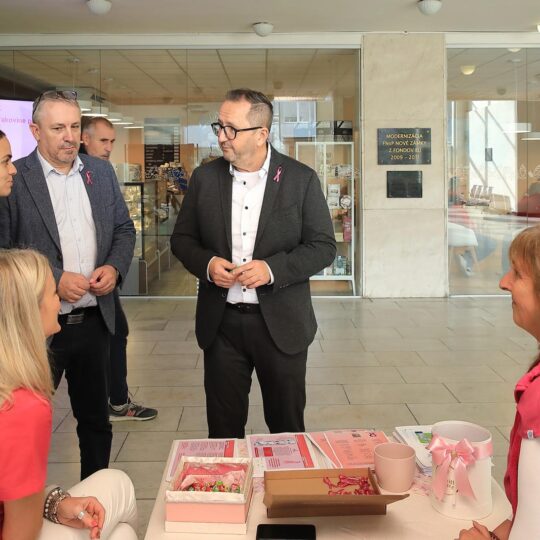 článok fnsp nz - Aj my sme ružoví. Ružový október hovorí NIE rakovine prsníka.