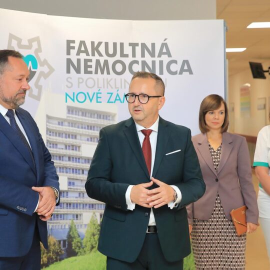 Zrekonštruovaný urgentný príjem s triážnym pultom vo Fakultnej nemocnici s poliklinikou v Nových Zámkoch
