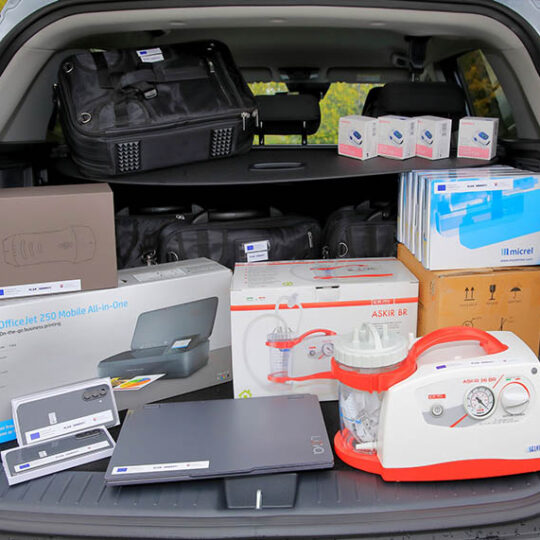 Za pacientmi budú jazdiť novým autom vybaveným najmodernejším zdravotníckym zariadením. Za pacientmi budú jazdiť novým autom vybaveným najmodernejším zdravotníckym zariadením.