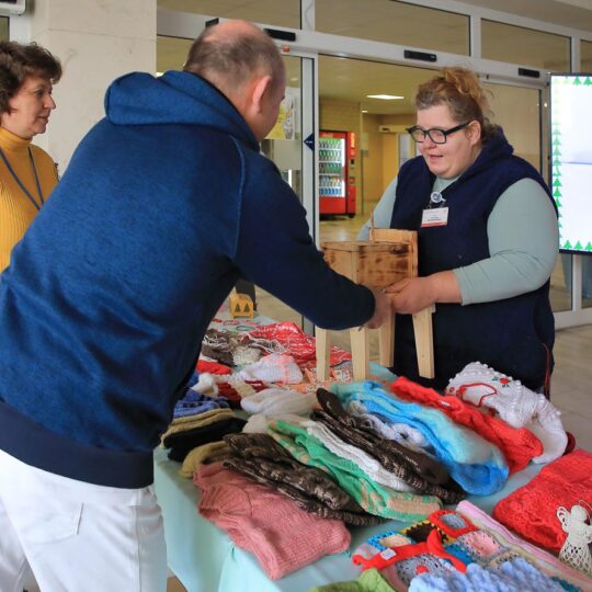 Predvianočná predajná výstava prác pacientov psychiatrického oddelenia