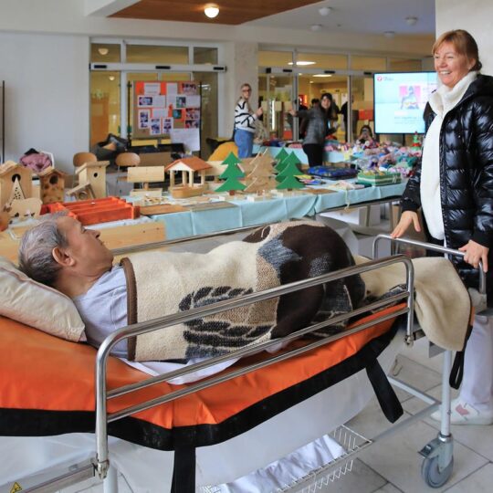 Predvianočná predajná výstava prác pacientov psychiatrického oddelenia