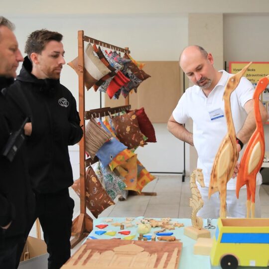 Predvianočná predajná výstava prác pacientov psychiatrického oddelenia