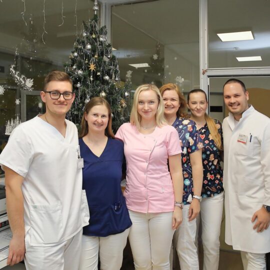 FNsP NZ - Mikuláš priniesol radosť pre malých aj veľkých pacientov