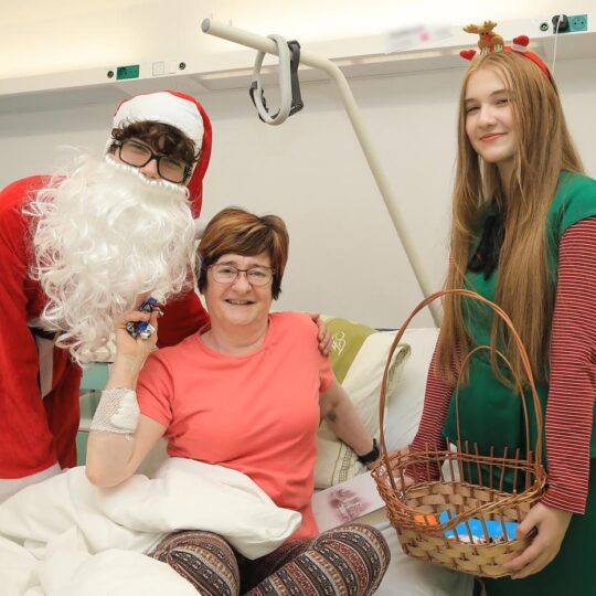 FNsP NZ - Mikuláš priniesol radosť pre malých aj veľkých pacientov