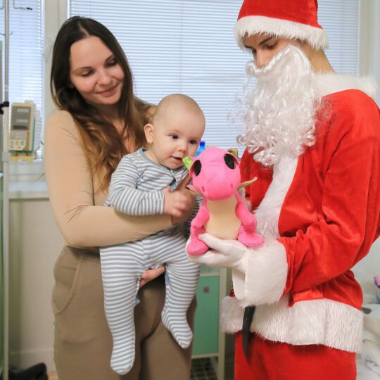 FNsP NZ - Mikuláš priniesol radosť pre malých aj veľkých pacientov