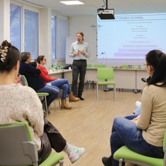 Tréning komunikácie s rodinami predčasne narodených detí Tréning komunikácie s rodinami predčasne narodených detí