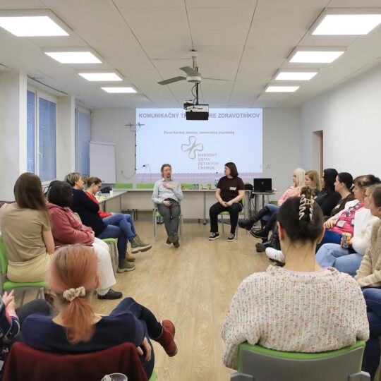Tréning komunikácie s rodinami predčasne narodených detí Tréning komunikácie s rodinami predčasne narodených detí