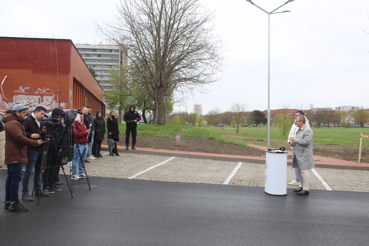 článok - Nemocnica zavádza novú parkovaciu politiku