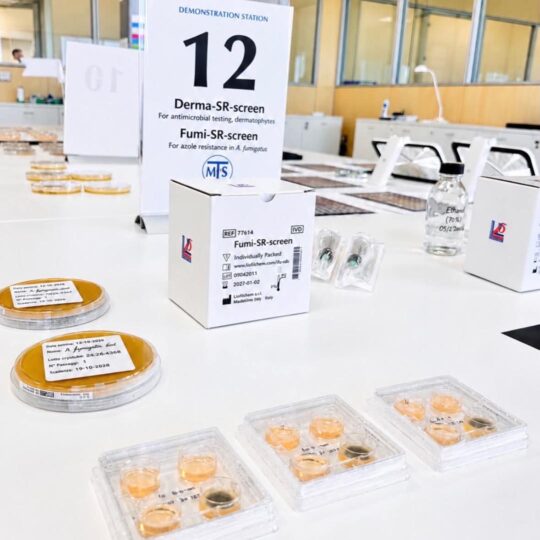 Mikrobiologičky na medzinárodnom odbornom kurze v Taliansku Mikrobiologičky na medzinárodnom odbornom kurze v Taliansku